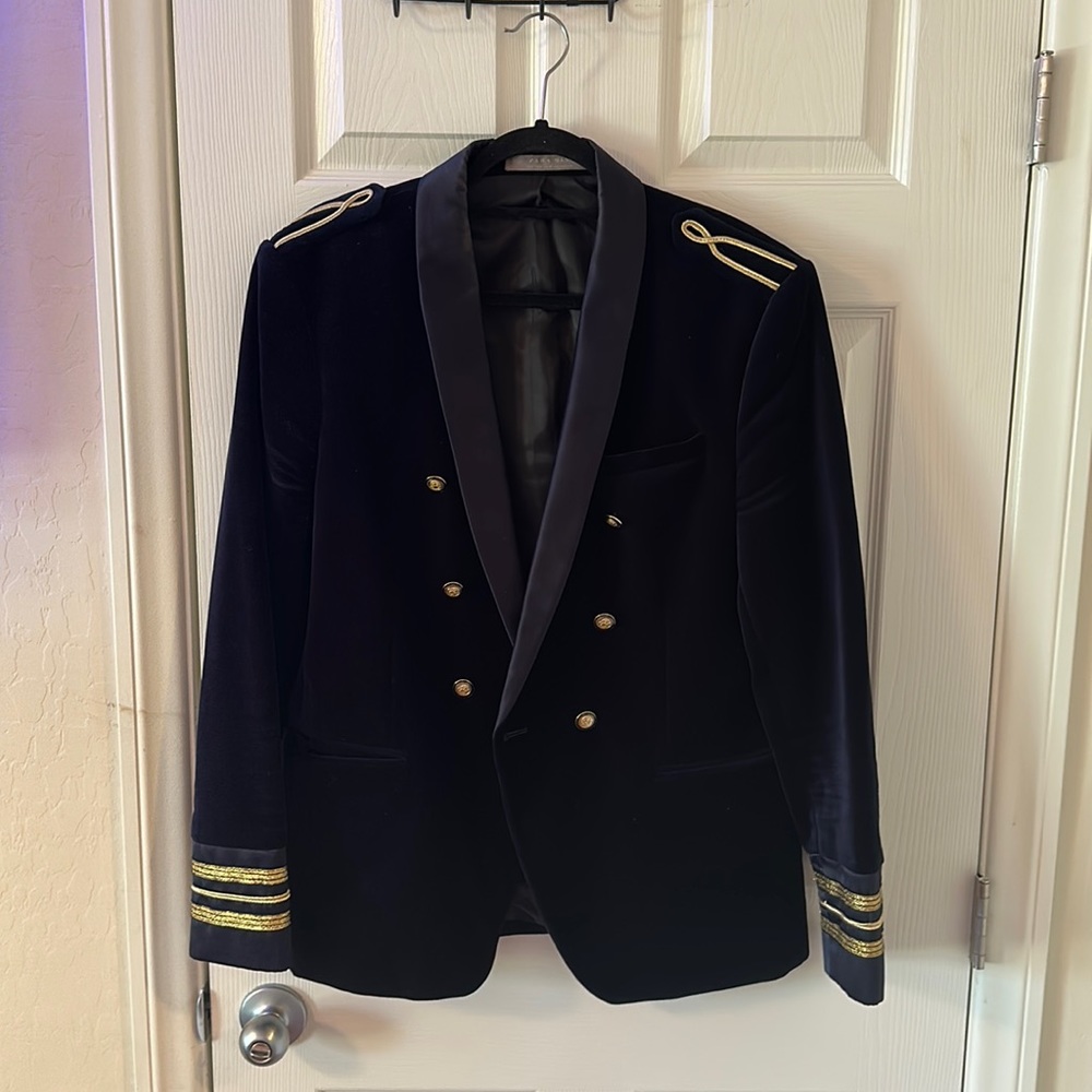 Men’s suede blazer